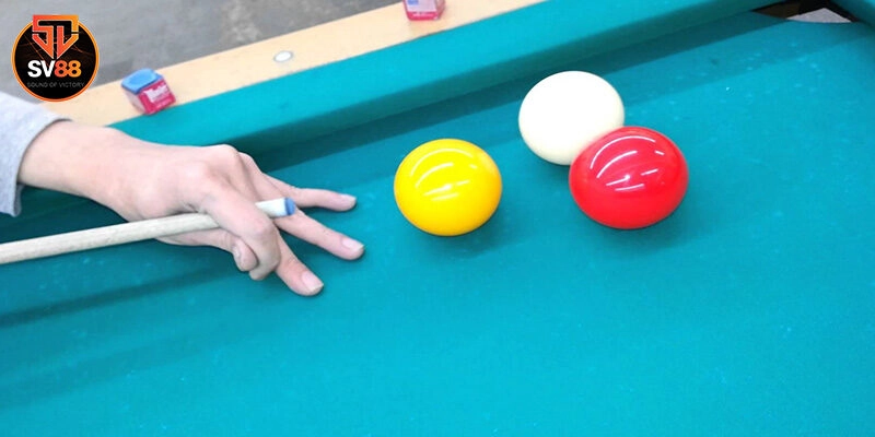 Quy tắc cầm gậy bida chuẩn